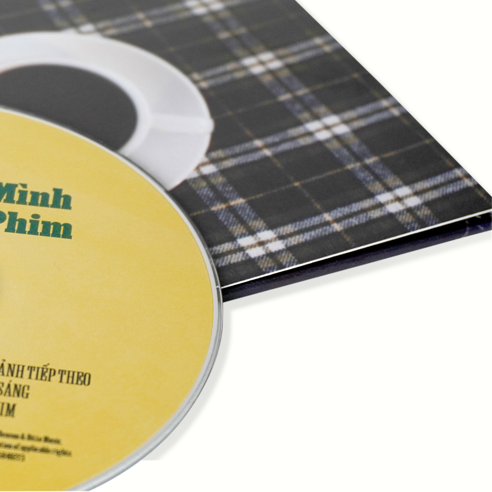 'Hồi Nhỏ Tụi Mình Xem Quá Nhiều Phim' CD